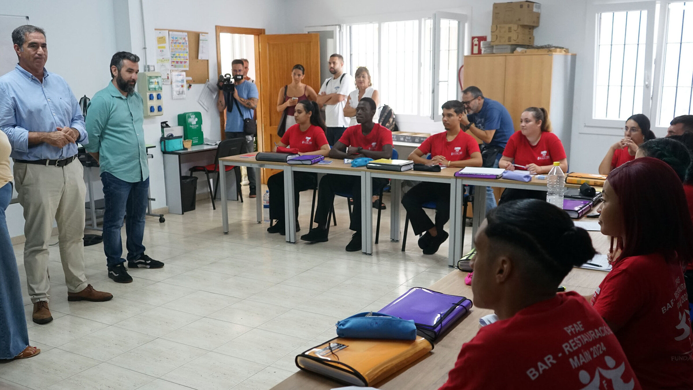 Más de 300 jóvenes extutelados han recibido formación y orientación laboral a través del proyecto Main T'Acompaña