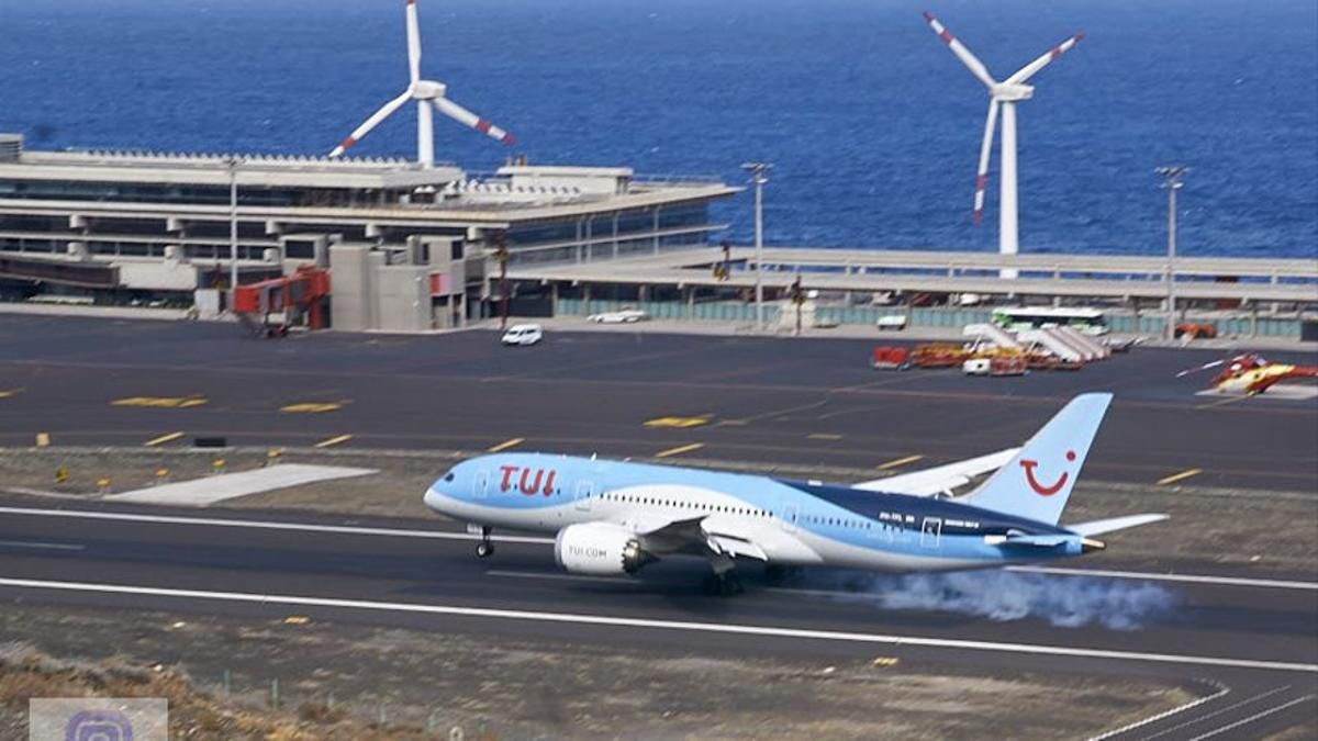 Las aerolíneas programan este verano en Canarias un 8,4 % más plazas que antes de la pandemia