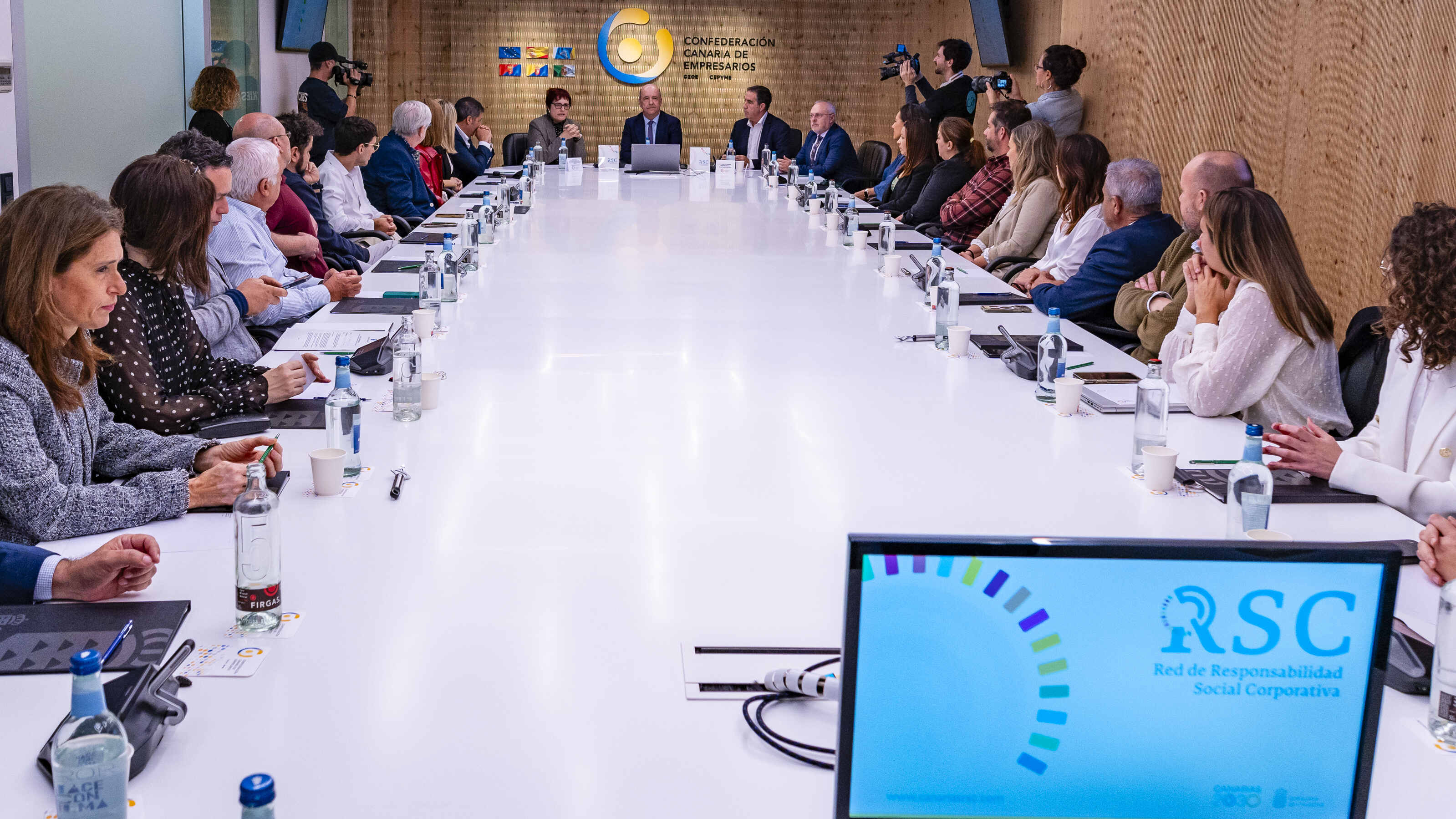 Canarias impulsa un mapa de iniciativas de la Red de Responsabilidad Social Corporativa