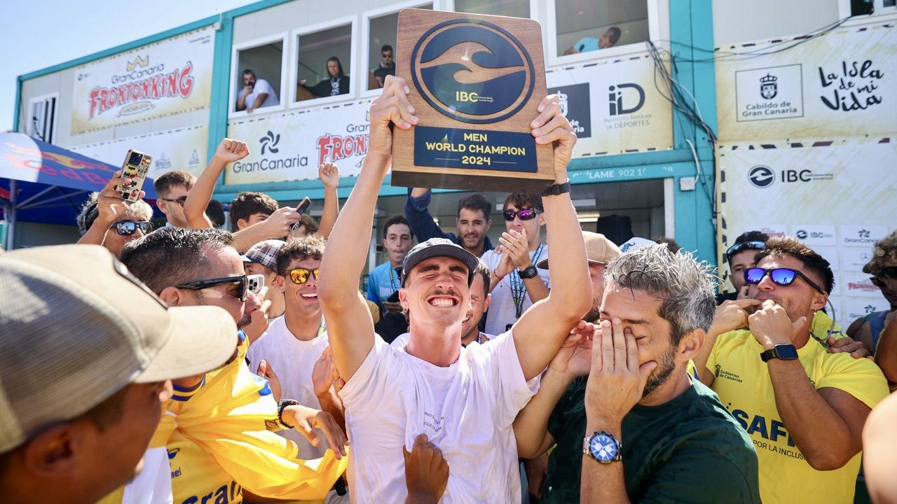 El canario Armide Soliveres, primer español campeón del mundo de bodyboard