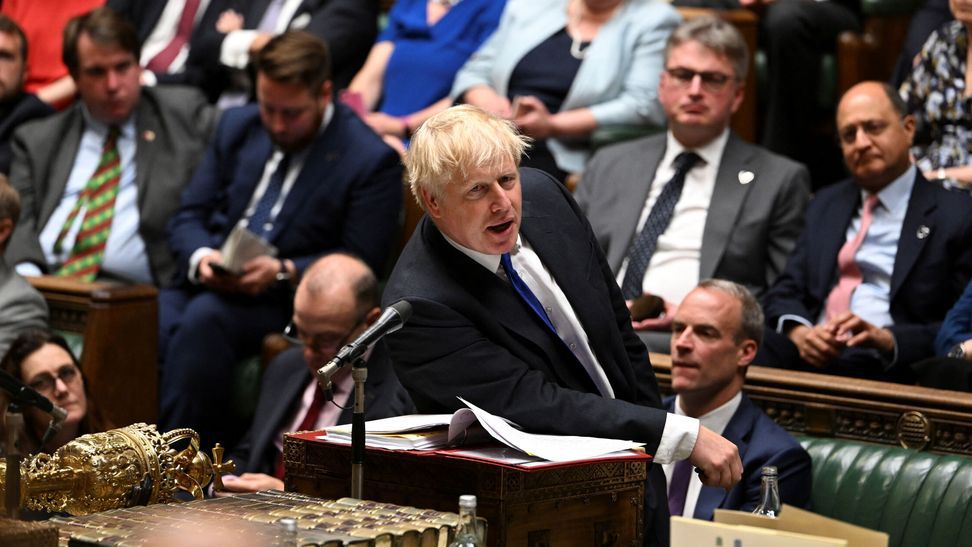 Boris Johnson cerca de la dimisión