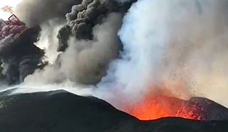 Erupción del volcán de La Palma grabado por INVOLCAN 26.10.2021