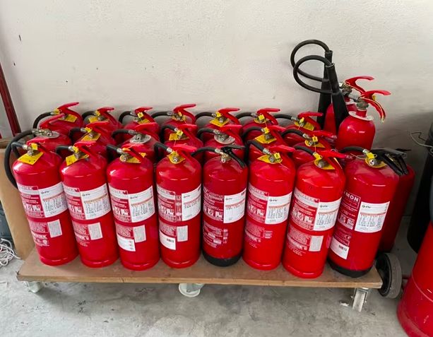 Renovación masiva de todos los extintores en San Bartolomé de Tirajana por vencimiento desde el 2020