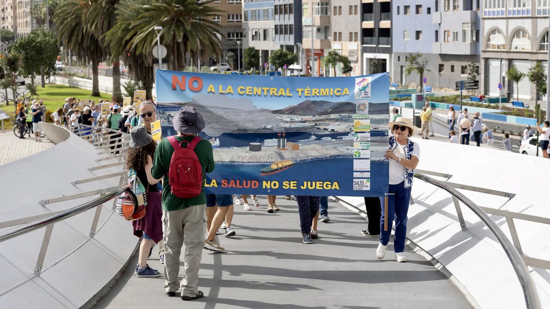 Rechazo a la central térmica prevista en el Puerto de La Luz por considerarla un peligro para la salud