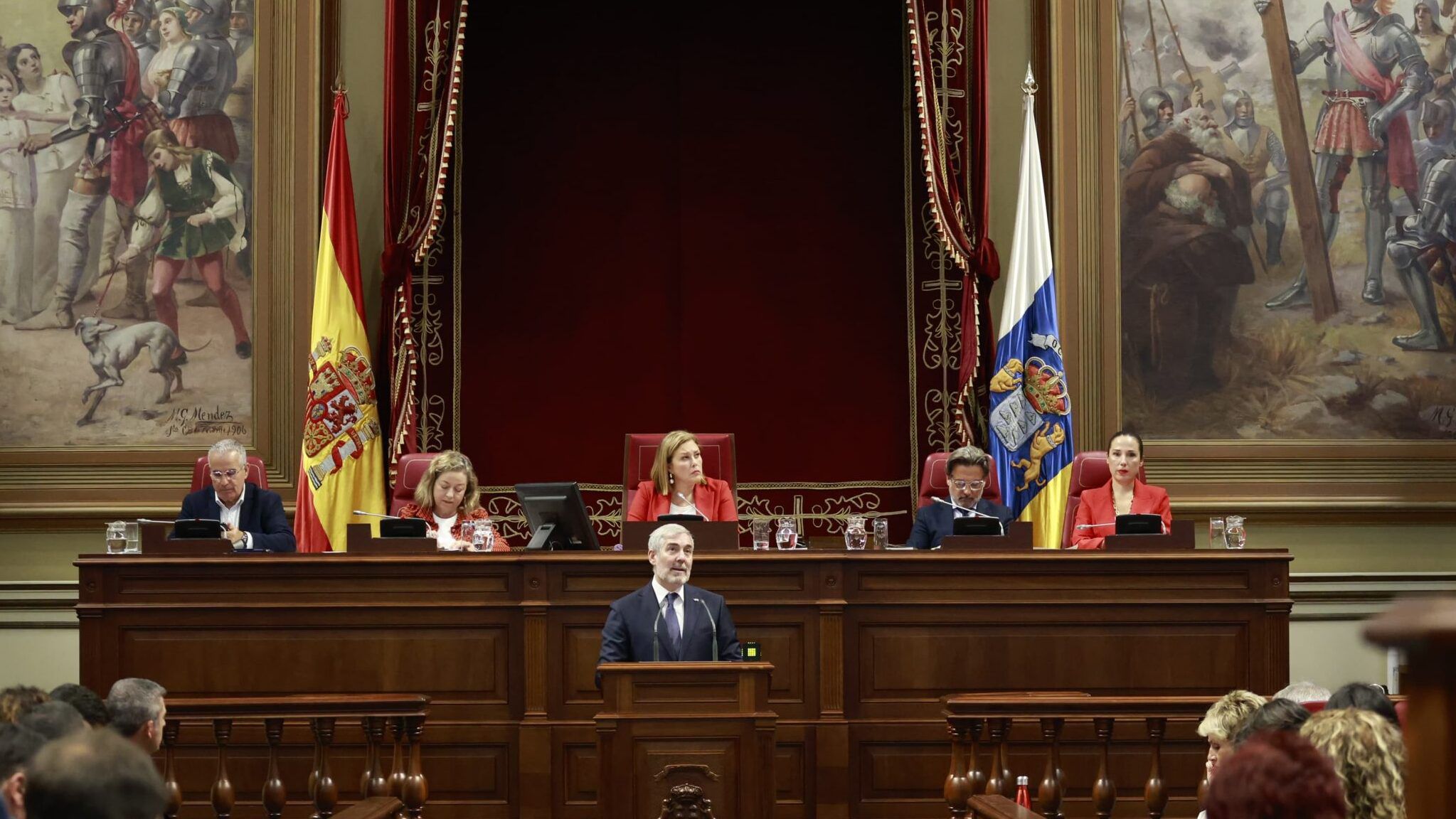 Clavijo critica la falta de apoyo del Gobierno central en la crisis migratoria en la primera jornada del Debate Sobre el Estado de la Nacionalidad Canaria