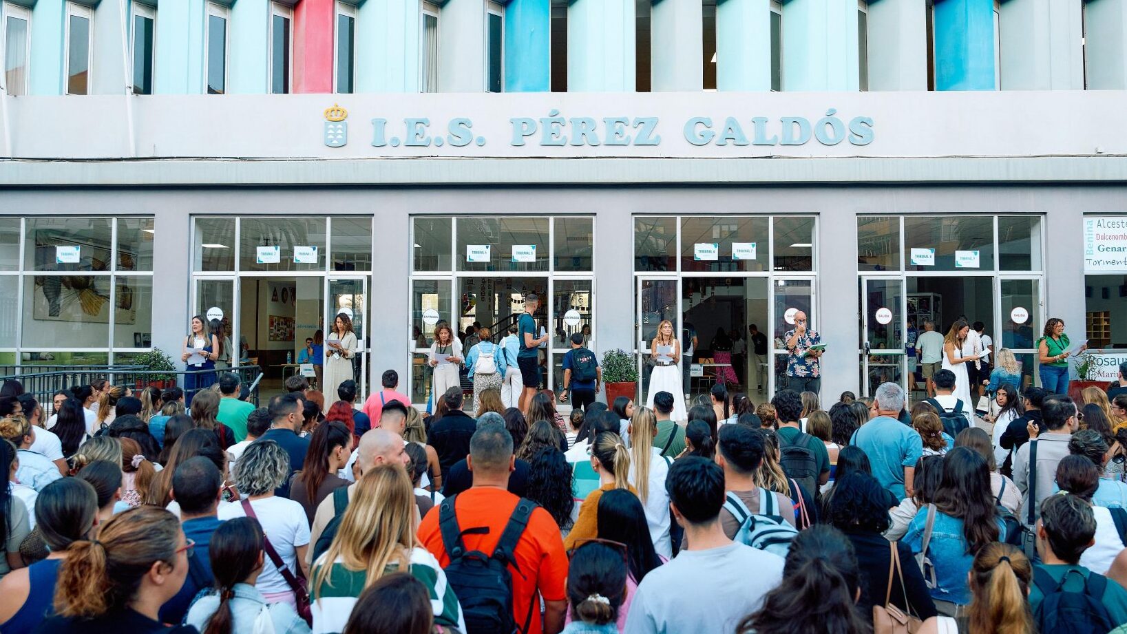 La primera prueba de las oposiciones a Primaria y Secundaria reúne en Canarias a más de diez mil aspirantes