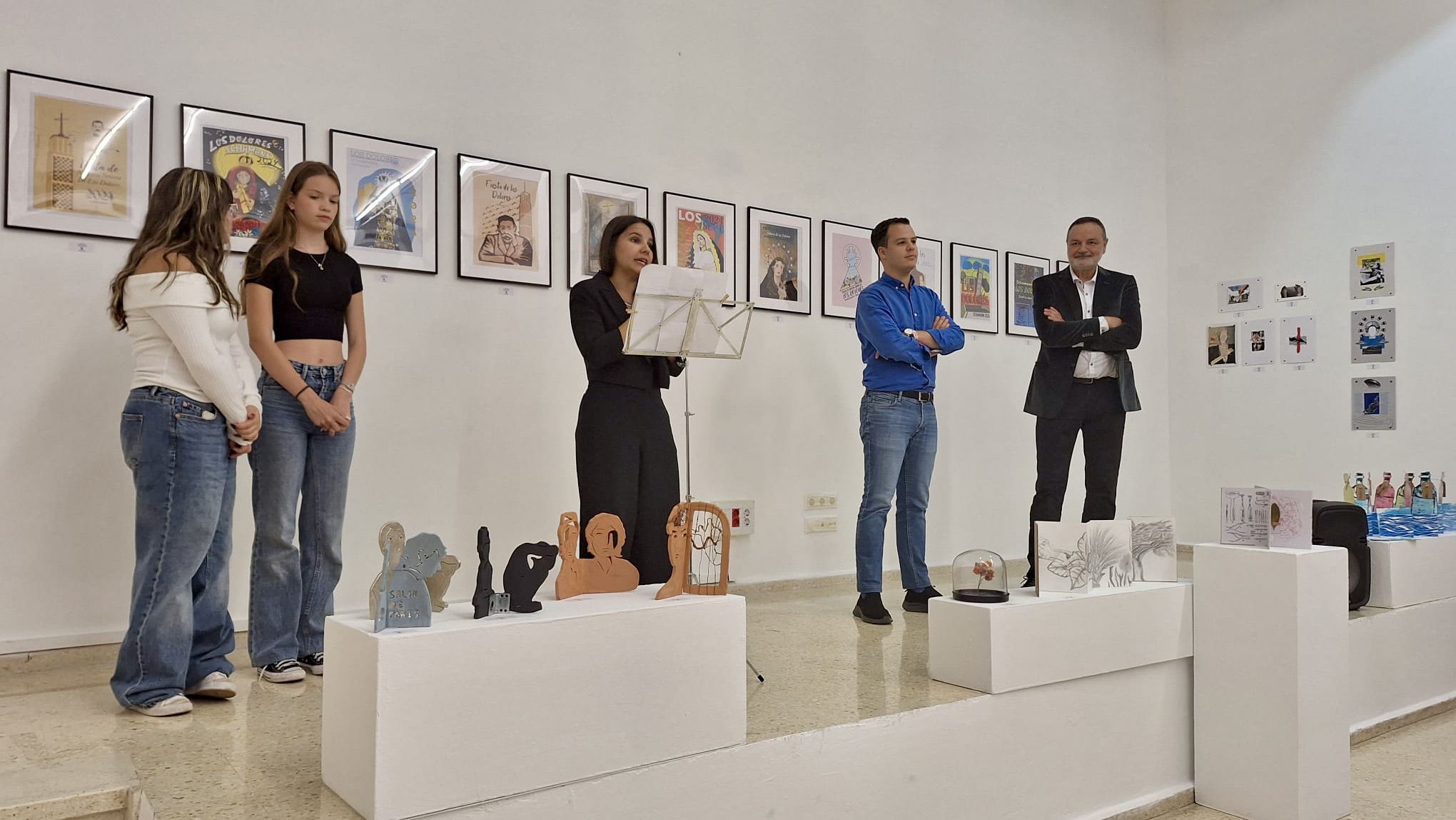 Inaugurada la exposición artística 'somos Vida' en el Distrito Ciudad Alta