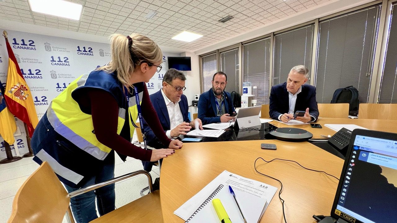 El dispositivo canario retomó a mediodía los trabajos en Valencia tras el repliegue por seguridad