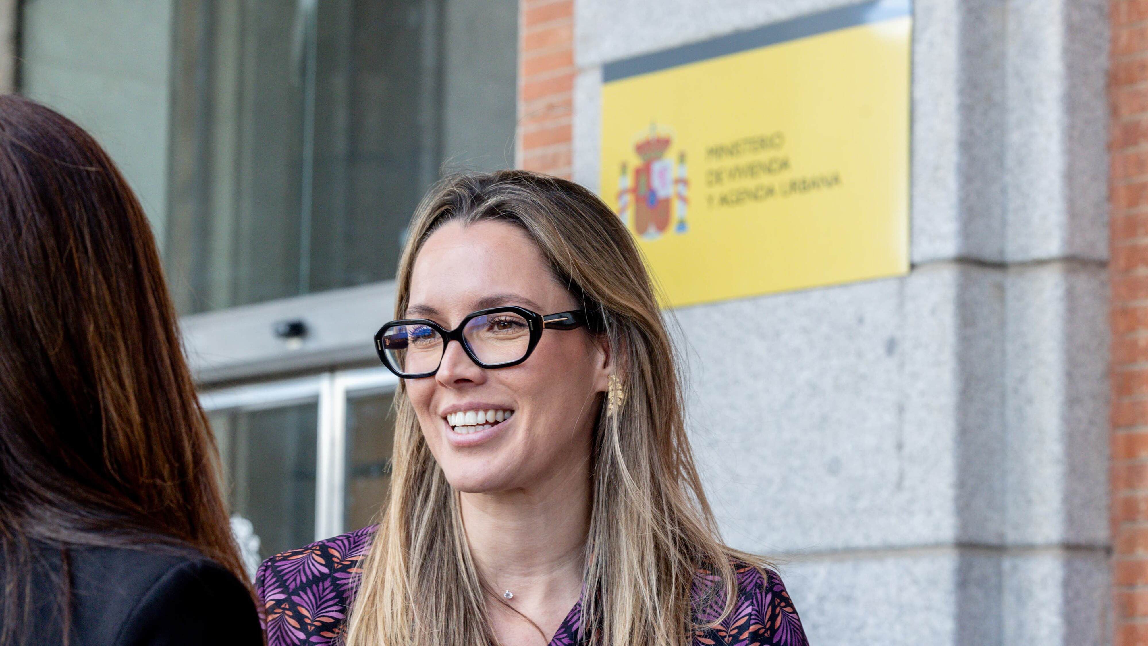 María Fernández pide al Estado un decreto exclusivo para la gratuidad del transporte en Canarias