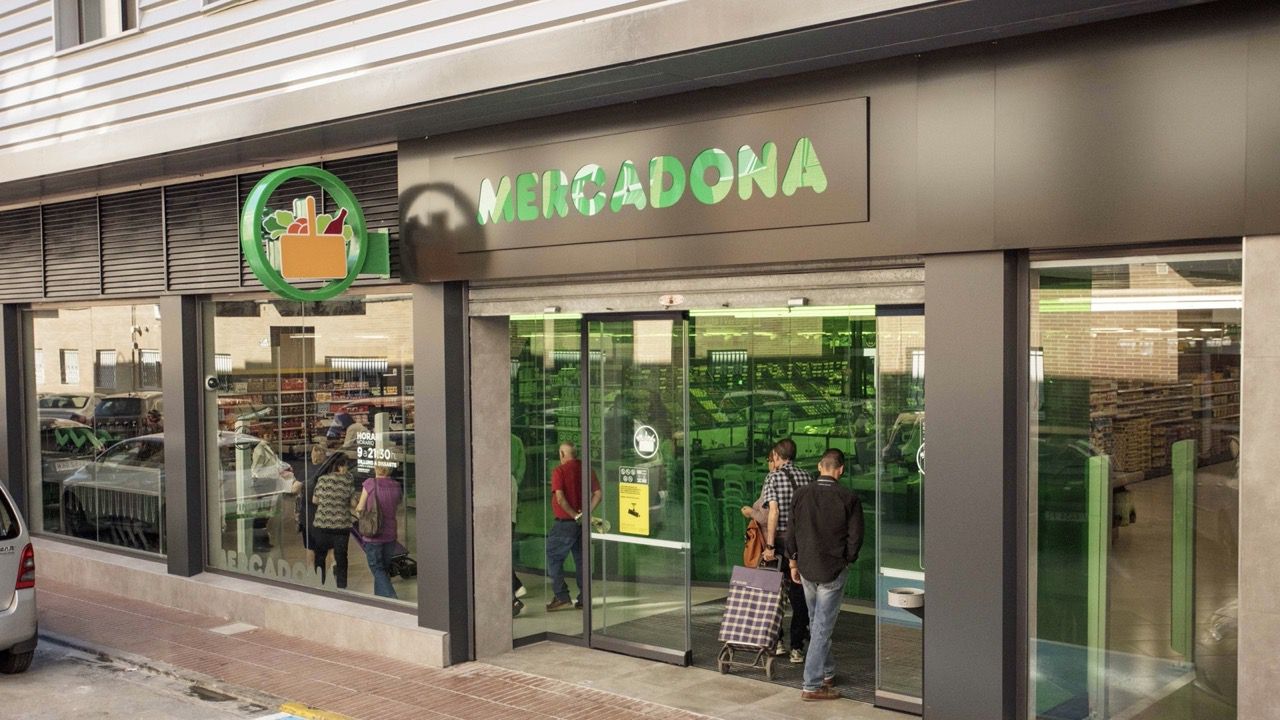 MERCADONA AYUDA A SUS TRABAJADORES AFECTADOS POR LA DANA CON UNA  DONACIÓN DE 40 M€