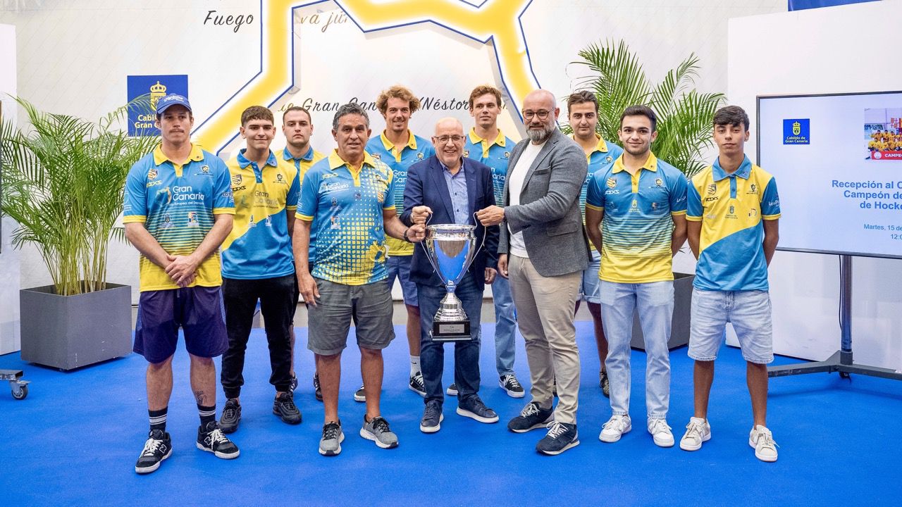 El Molina Sport recibe el reconocimiento del Cabildo de Gran Canaria tras ganar la Supercopa