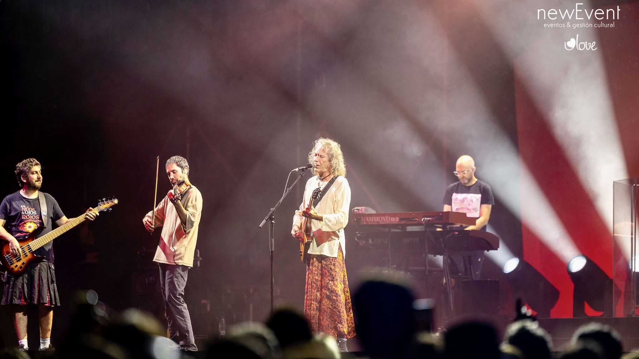 Robe Iniesta desata su espíritu rockero en dos noches inolvidables ante a más de 10.000 personas en Canarias