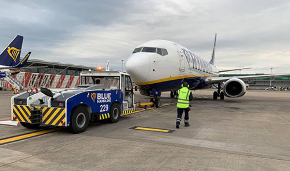 Ryanair otra vez con problemas. USO convoca una huelga en 'su handling' hasta enero en 22 aeropuertos, cinco de ellos canarios