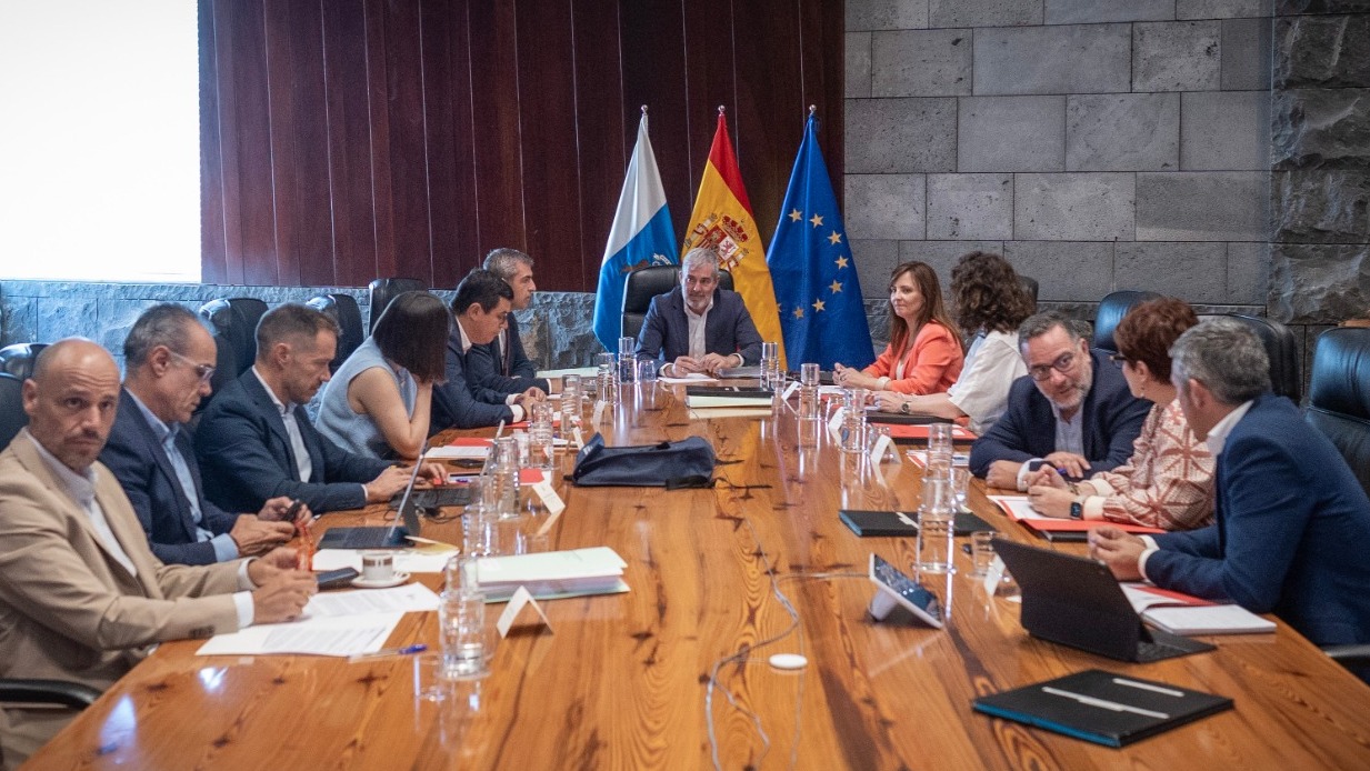 El Gobierno avanza la tramitación de dos instalaciones de emergencia en Tenerife para evitar apagones