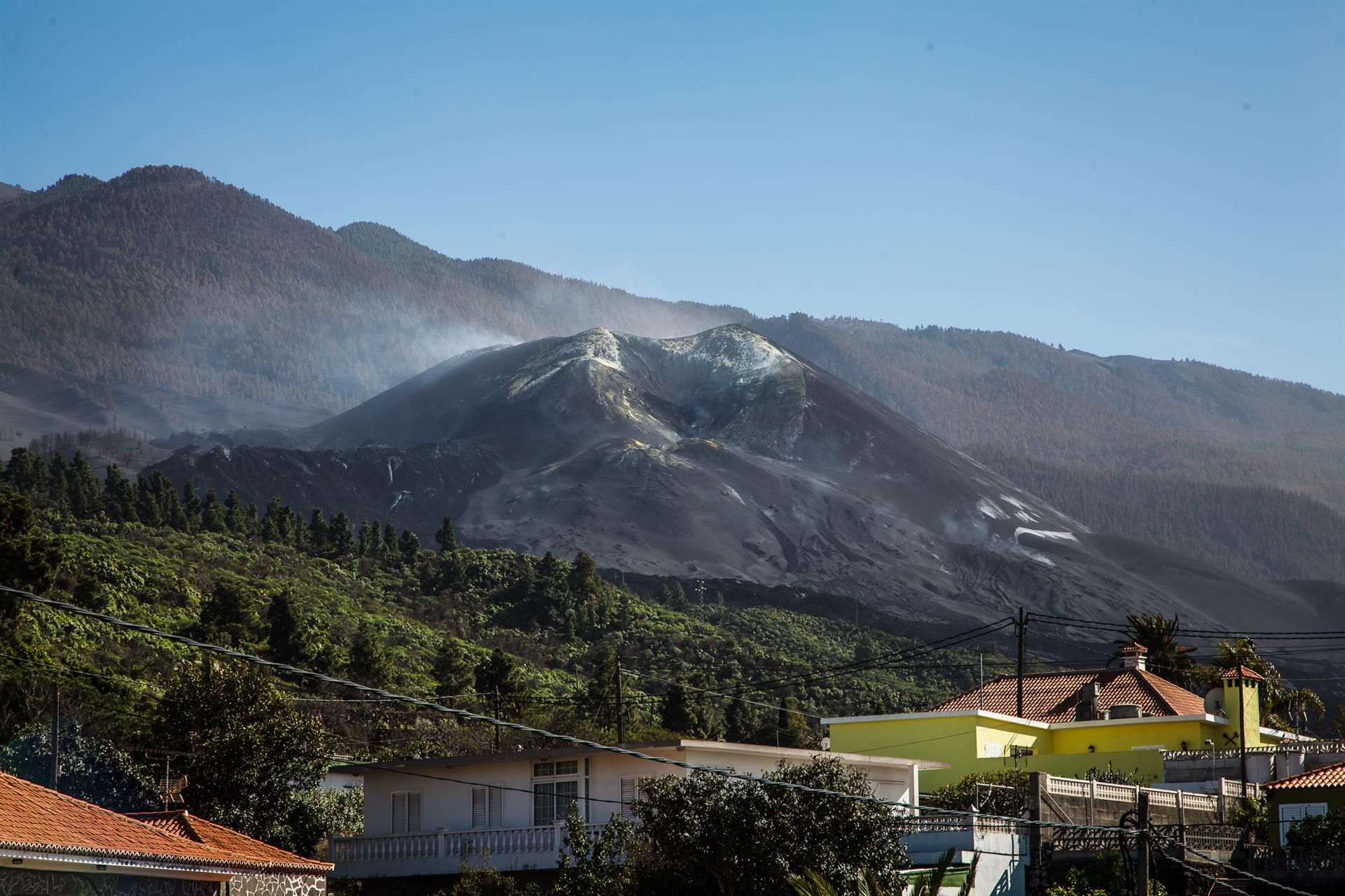 Autorizan el fin de la evacuación para 1.000 vecinos que fueron desalojados por el volcán de La Palma