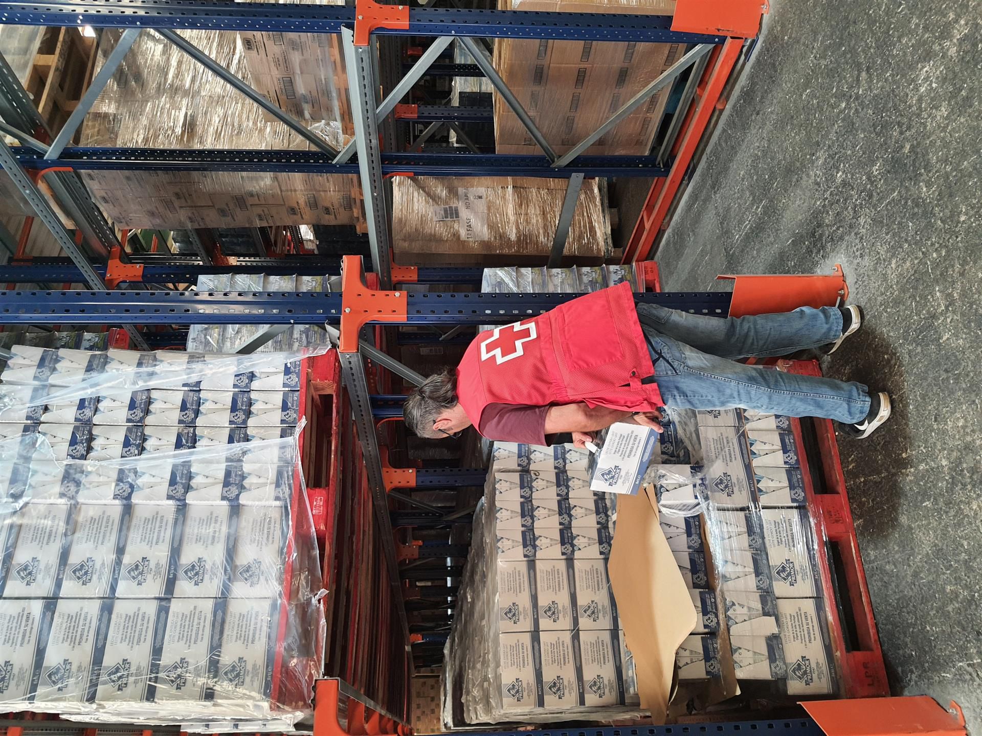 Cruz Roja distribuye 879.500 kilos de alimentos a más de 35.000 personas vulnerables en Canarias