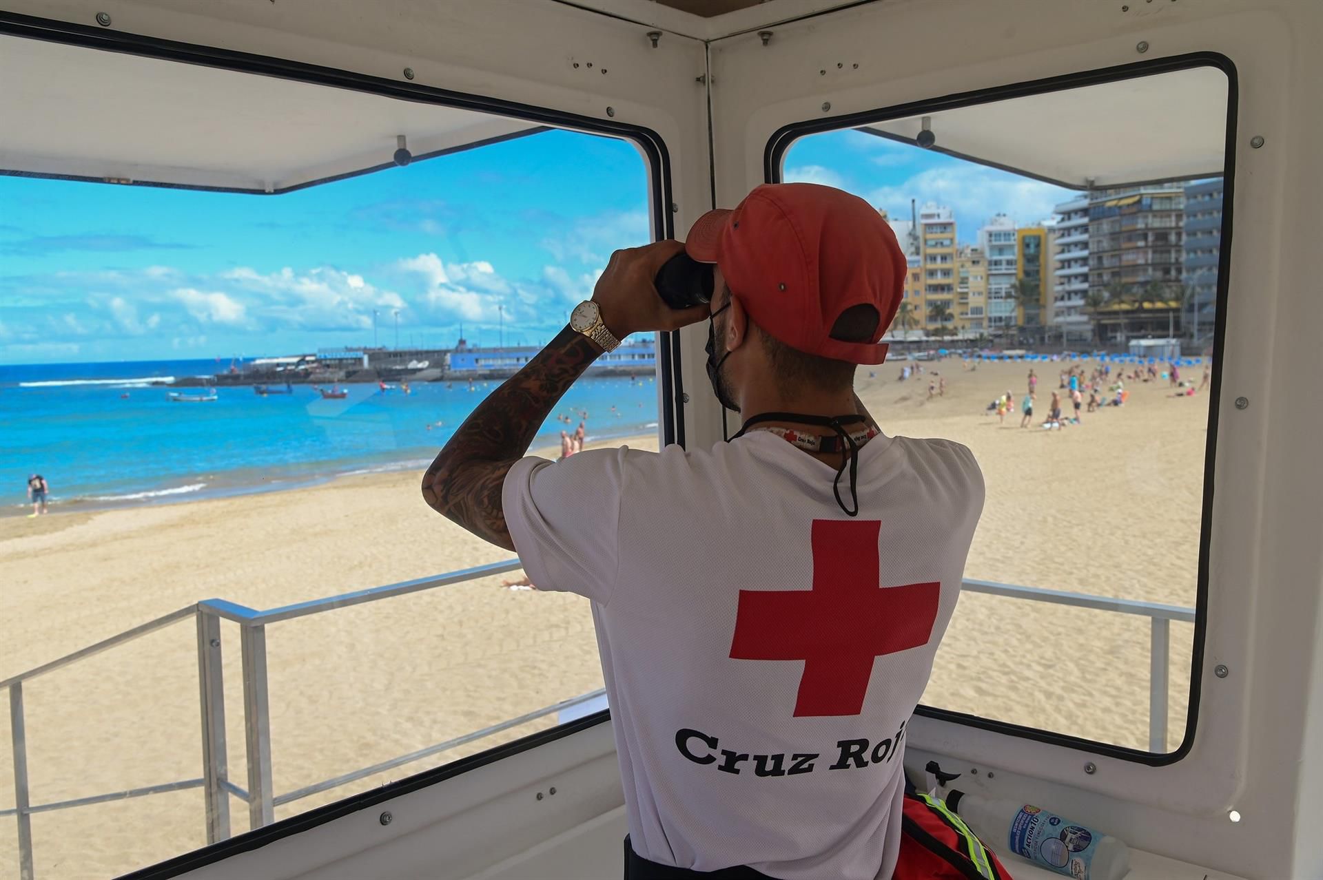 Cruz Roja amplía la cobertura en las playas de Las Palmas de Gran Canaria
