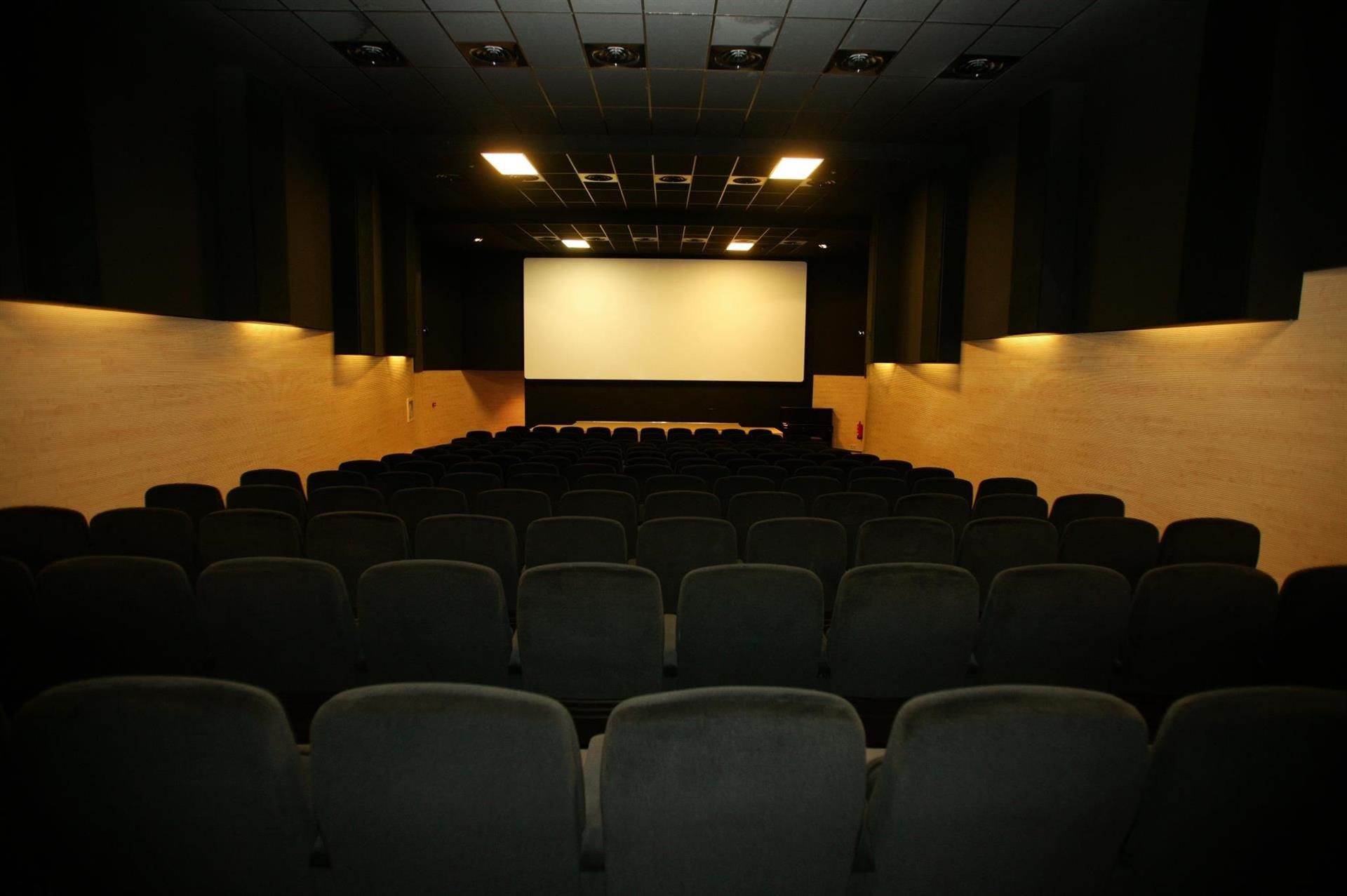 El programa 'Cine Sénior', con entradas a dos euros para mayores de 65 años, arranca este martes en Canarias