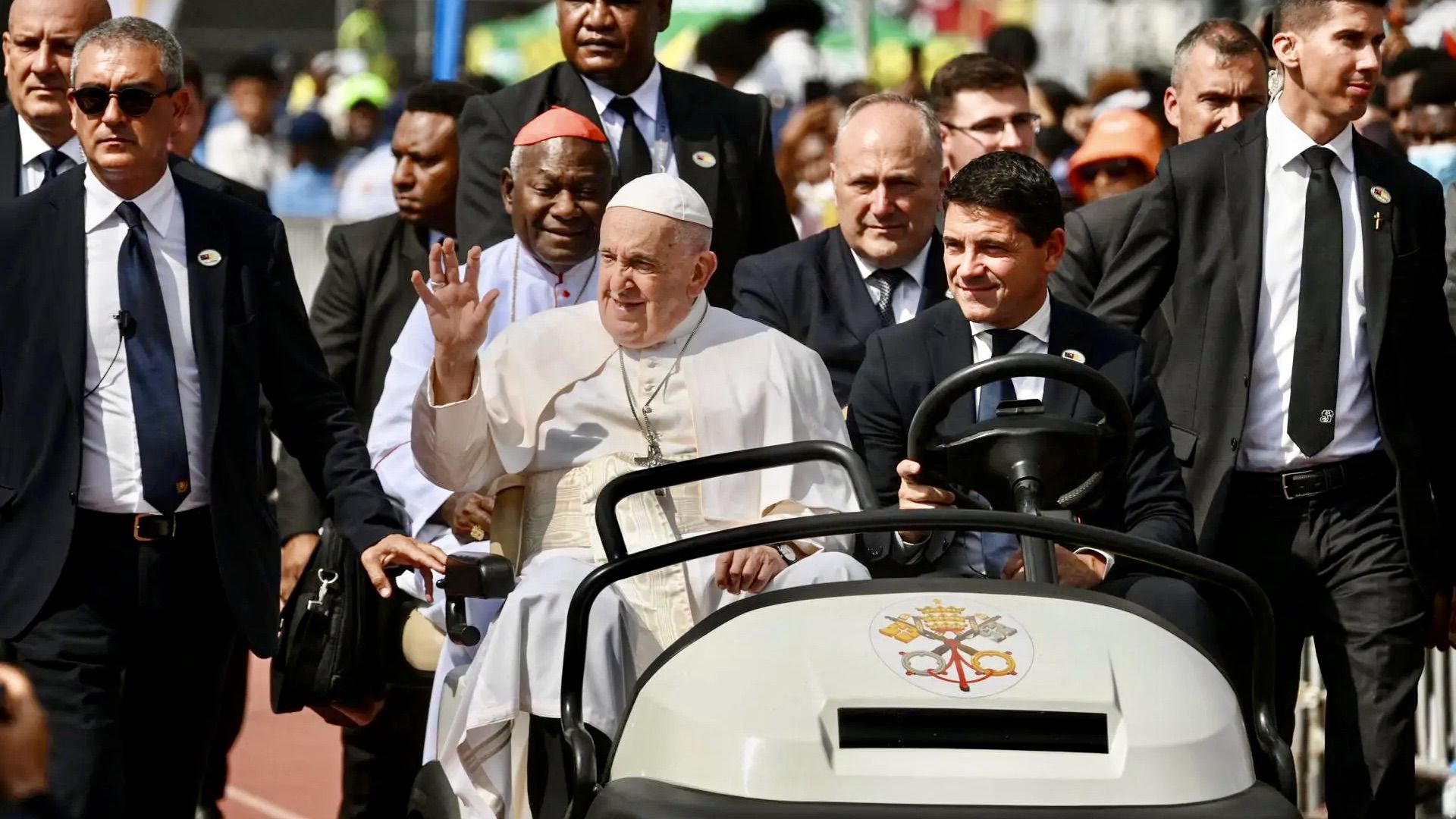 El papa Francisco confirma que tiene en mente viajar a Canarias por la migración